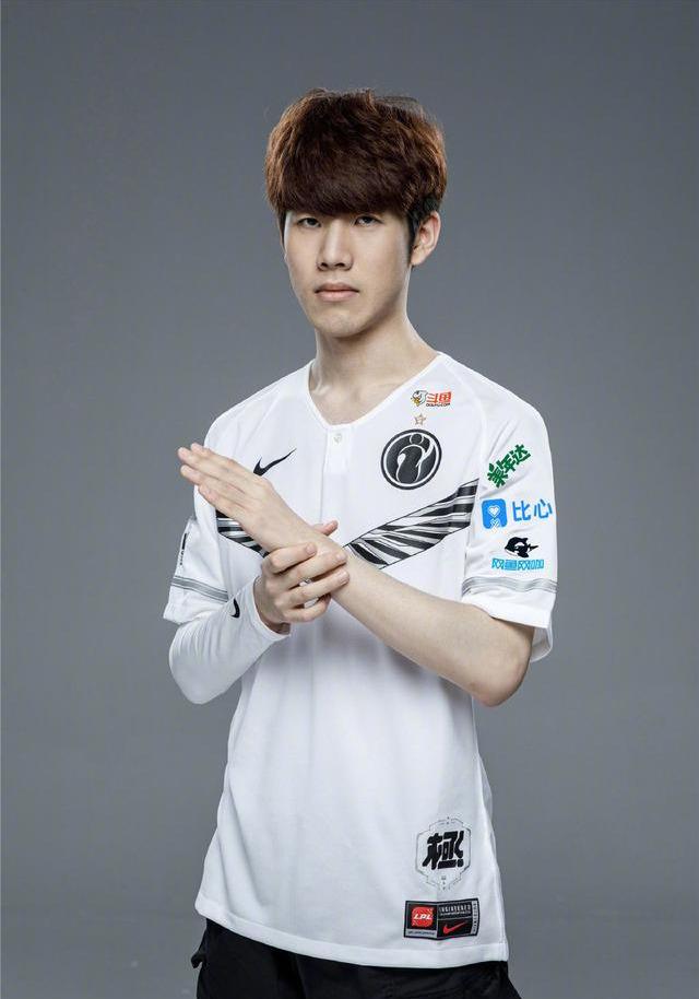 分路博弈强 分路博弈强